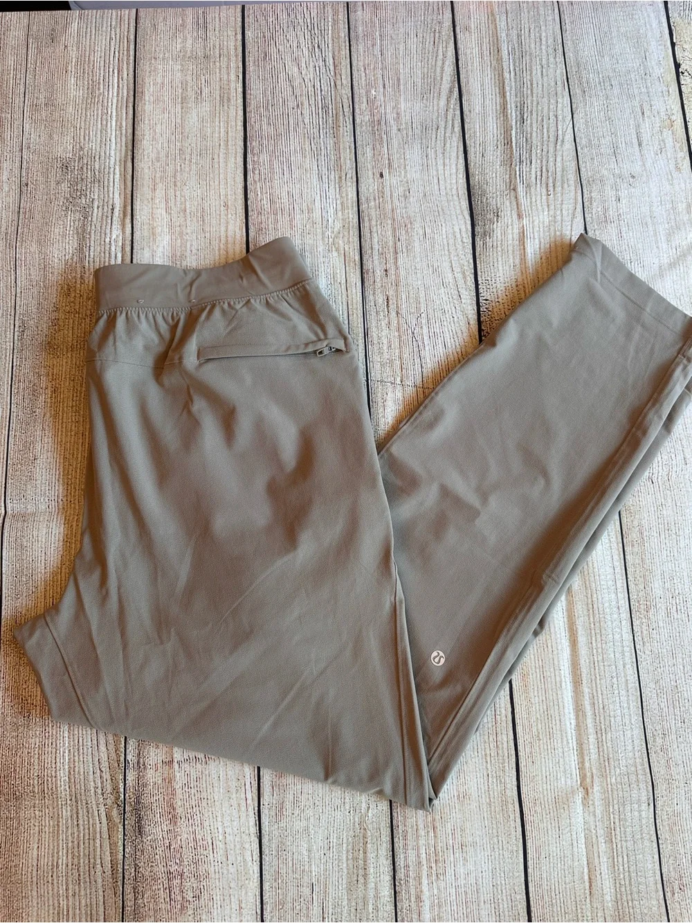 Lululemon Men’s Technical Stretch Pants Tan Khaki Drawstring Size L